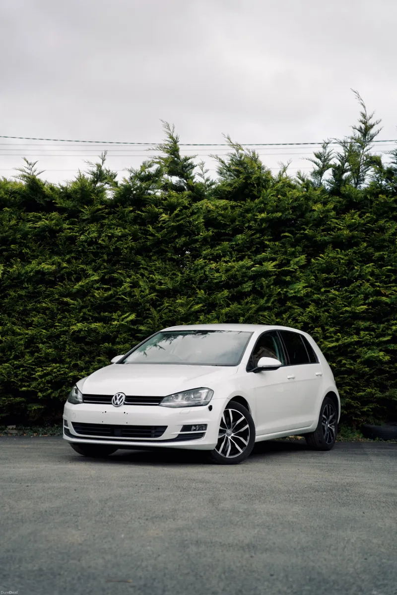 Volkswagen Golf 1.4 2017 - Image 1