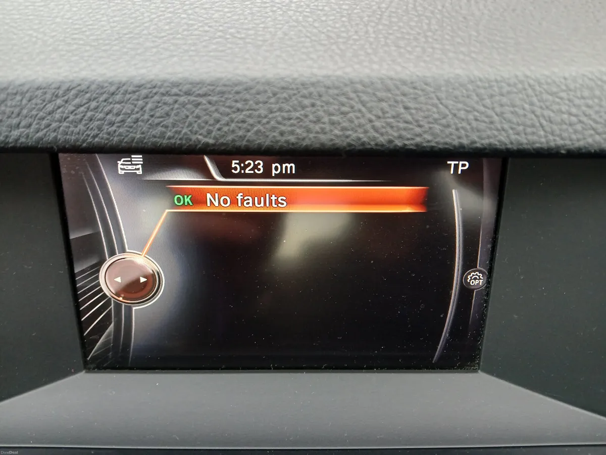 BMW 5-Series 2015 LOW MILEAGE GREAT CONDITION - Image 4