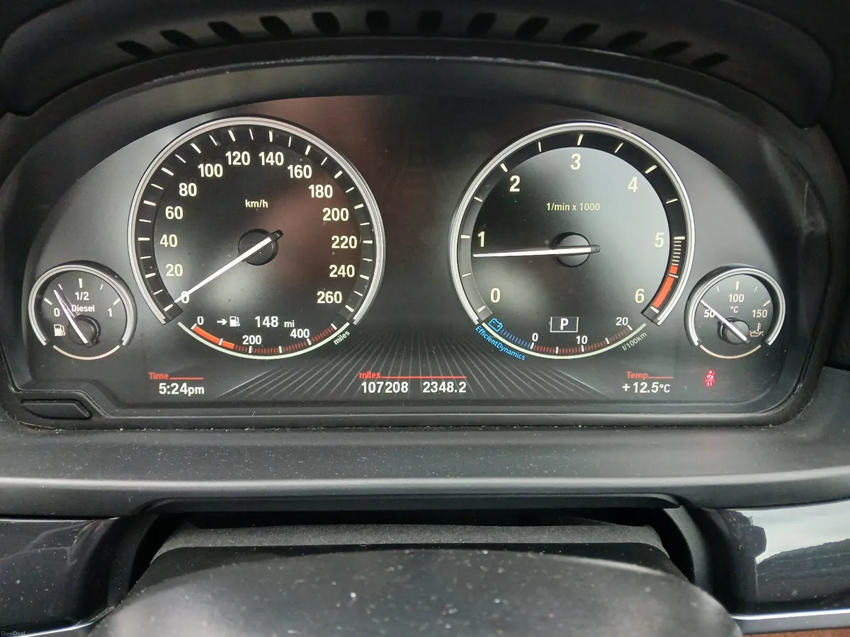 BMW 5-Series 2015 LOW MILEAGE GREAT CONDITION - Image 3