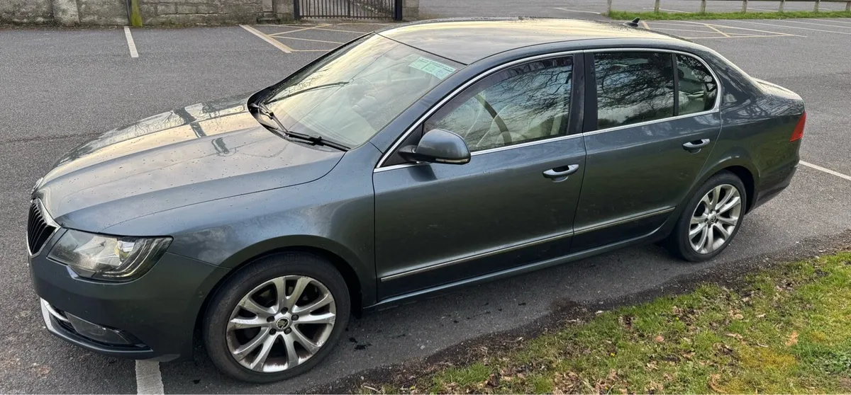 Skoda Superb 2014 - Image 3