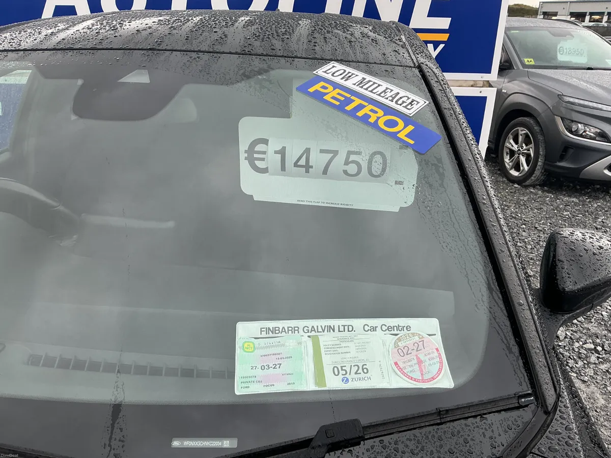 2019 FORD FOCUS ST-LINE PETROL LOW KMS - Image 3