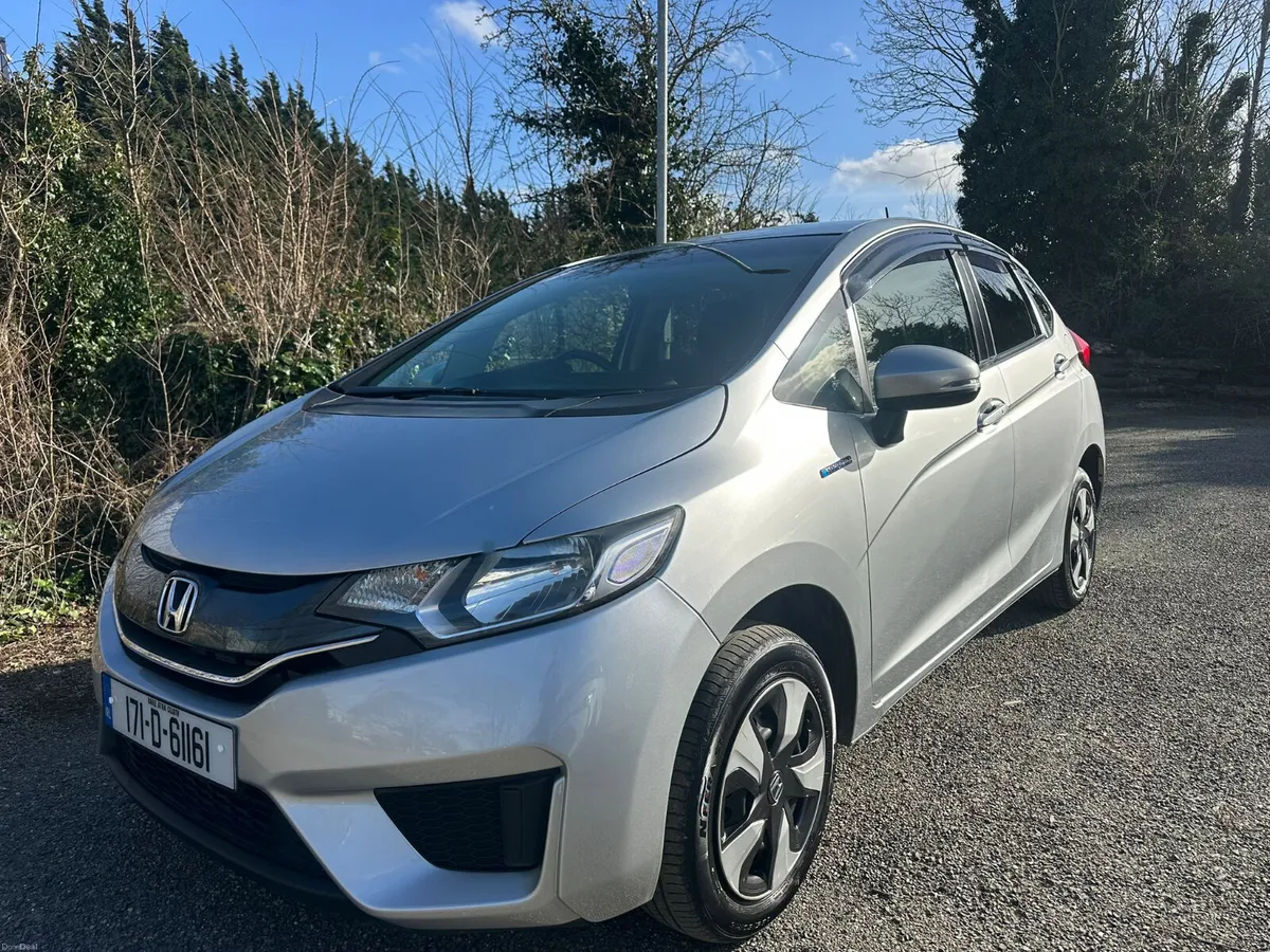 Honda Fit 2017 4WD!!! - Image 2