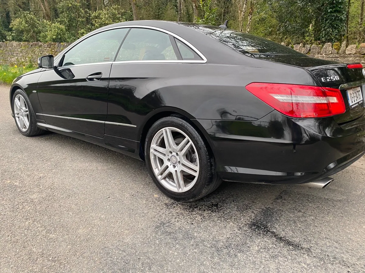MERCEDES E CLASS COUPÉ AUTO NCT 27 - Image 6