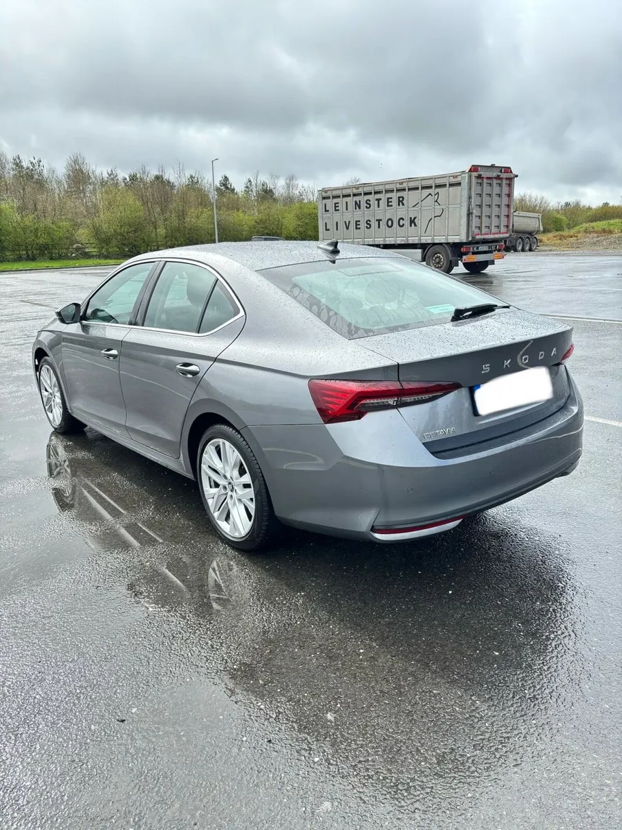 2025 SKODA OCTAVIA - Image 2