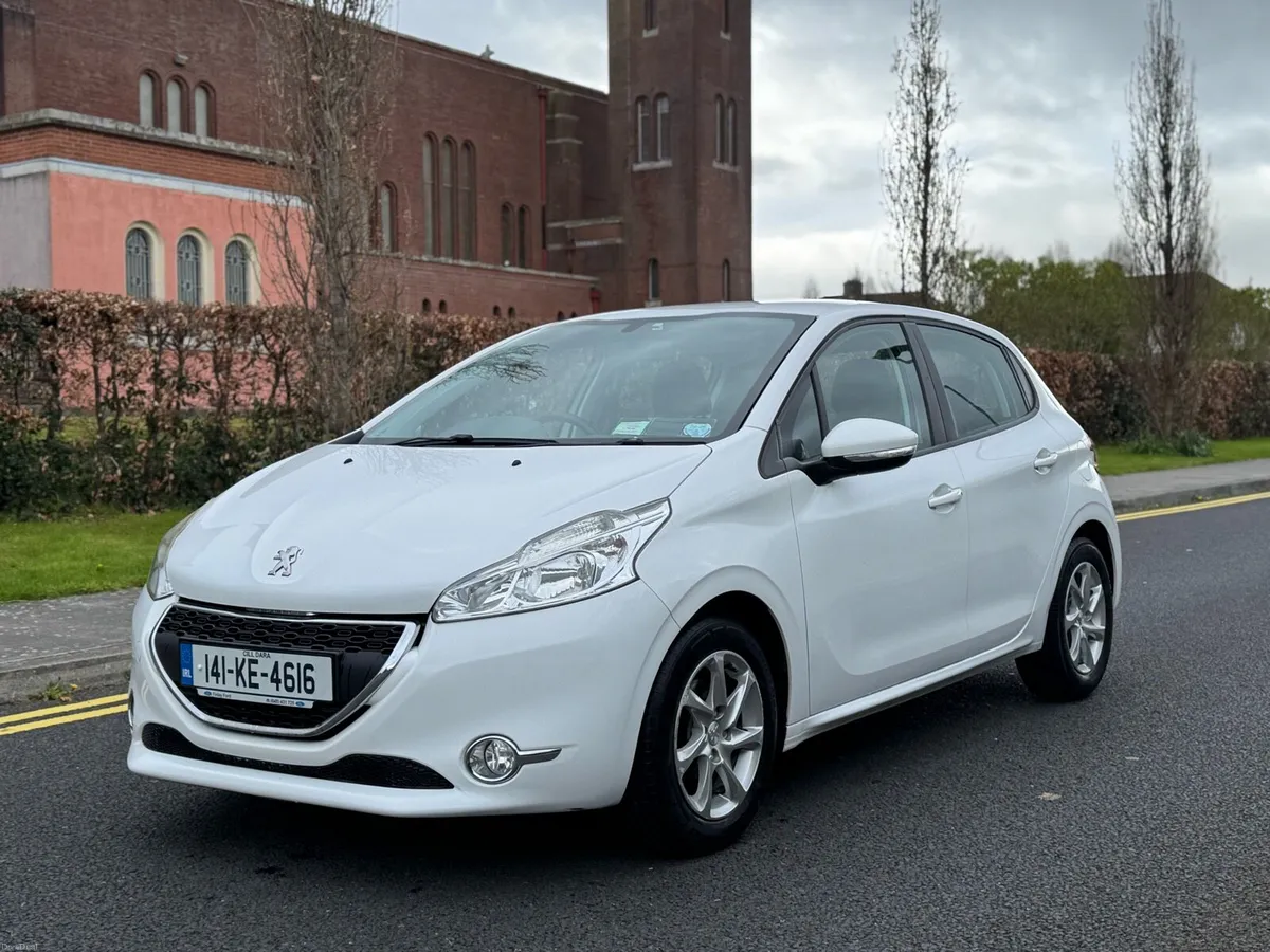 Peugeot 208 - Image 3
