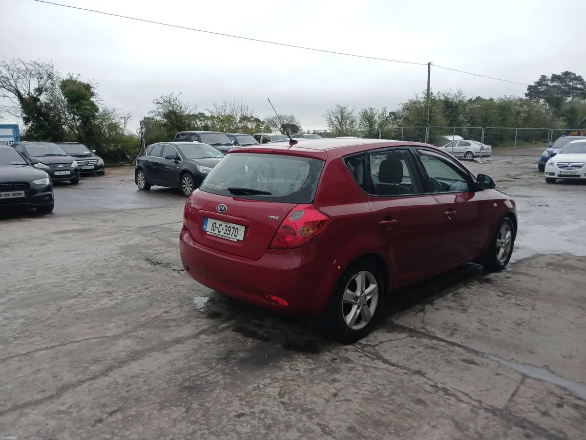 Kia Ceed 2010 - Image 3