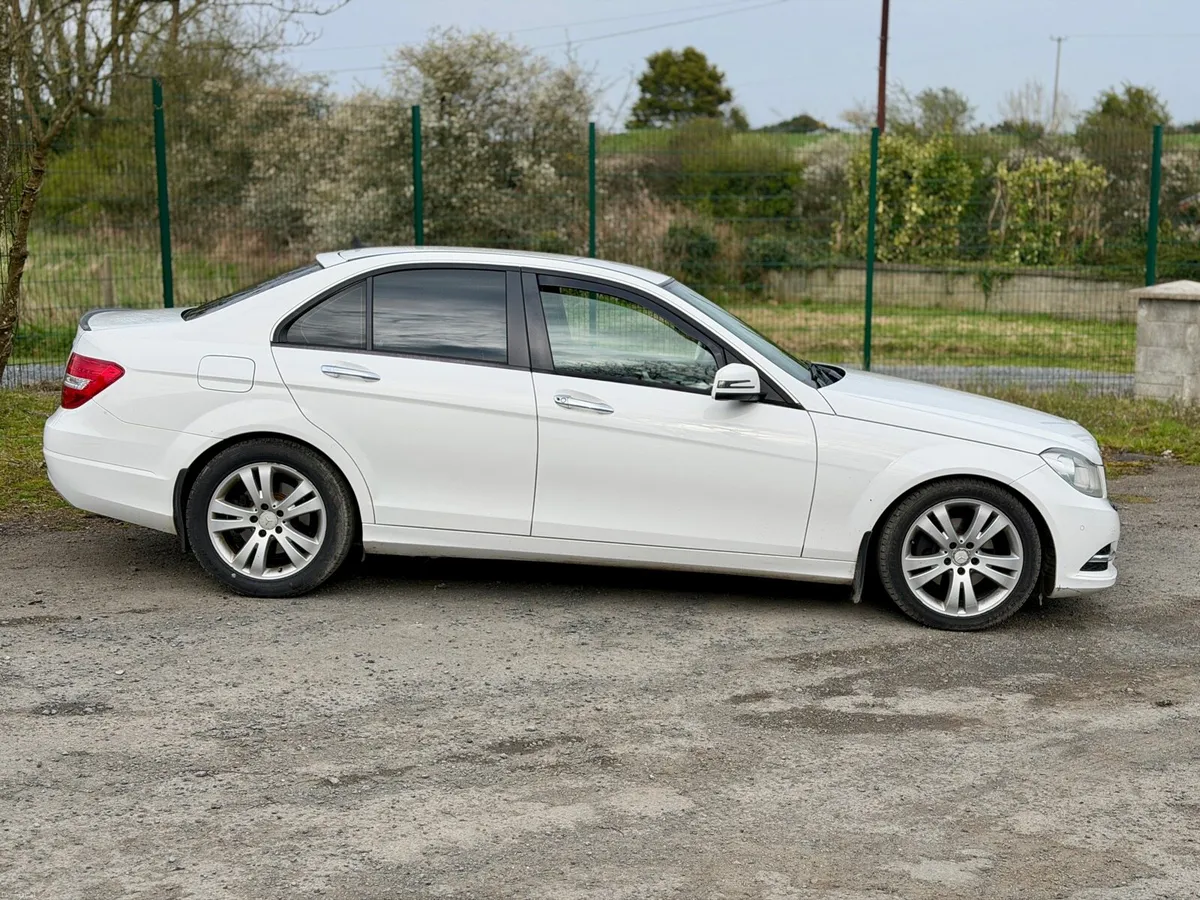2013 Mercedes Benz C220 LOW MILES - Image 3