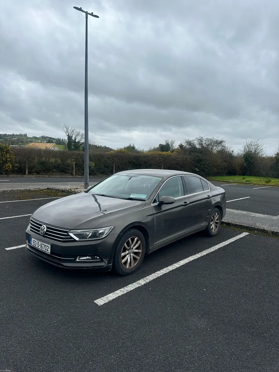 2015 Volkswagen Passat - Image 4