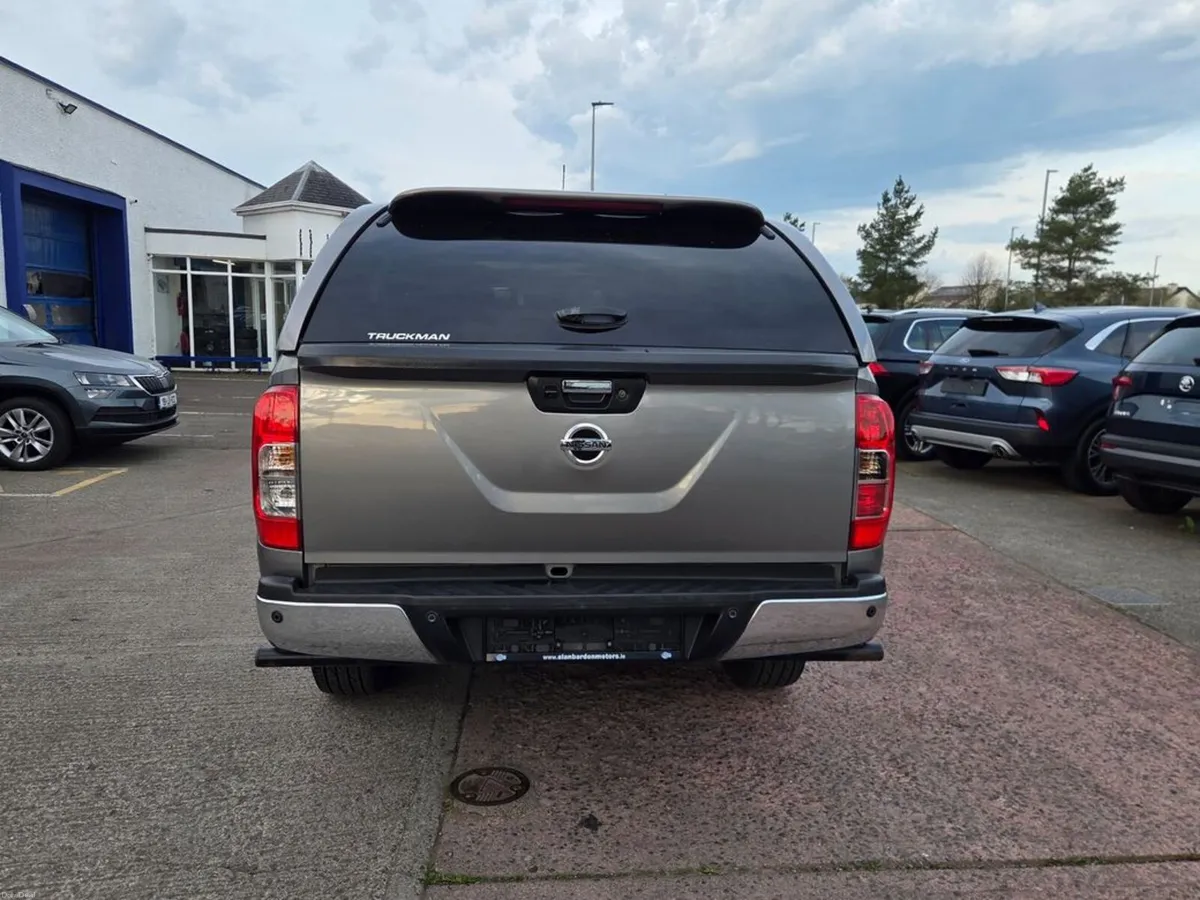 Nissan Navara DCI TEKNA SHR DCB - Image 3