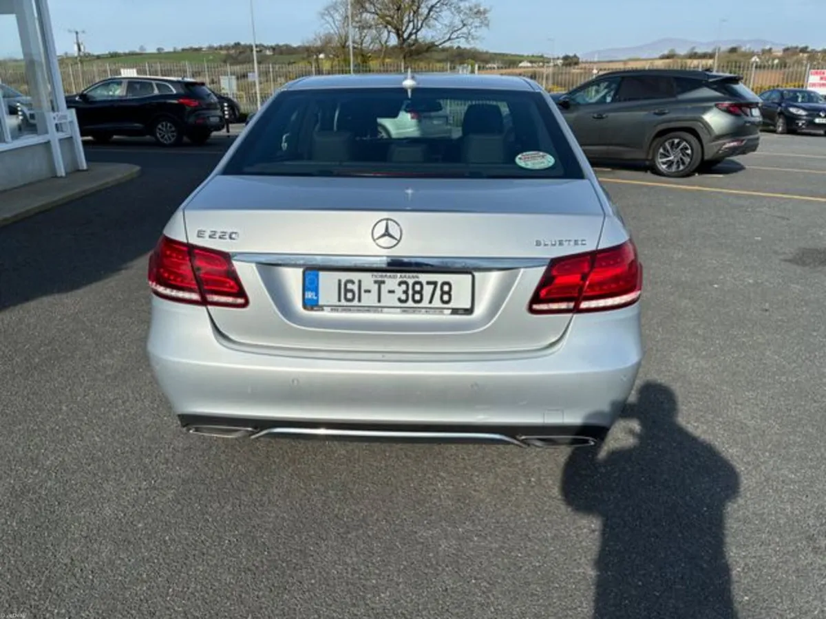 Mercedes-Benz E-Class E 220 Bluetec SE 4DR Auto - Image 4