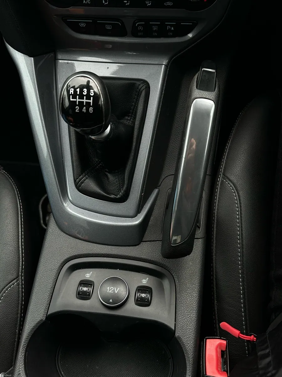 Ford Focus 2012 ECOBOOST Titanium X 125 - Image 3