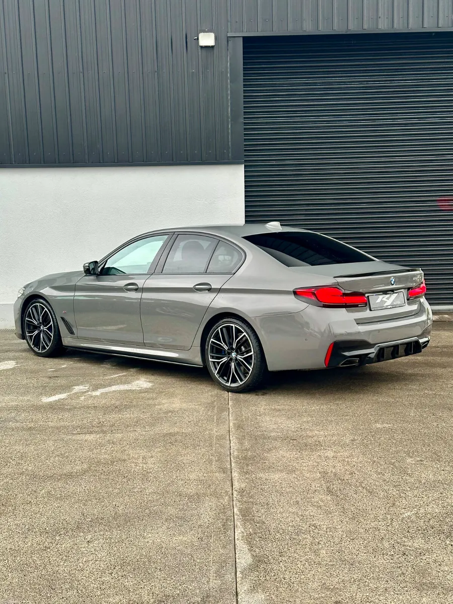 2021 BMW 520D MSPORT PRO MPERFORMANCE - Image 4