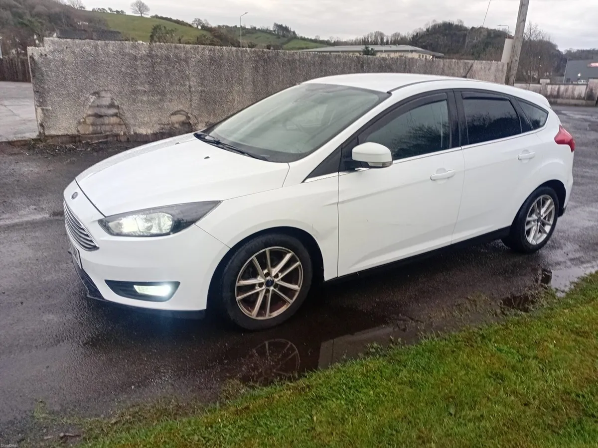 2016 Ford Focus Zetec 1.5 tdci - Image 2
