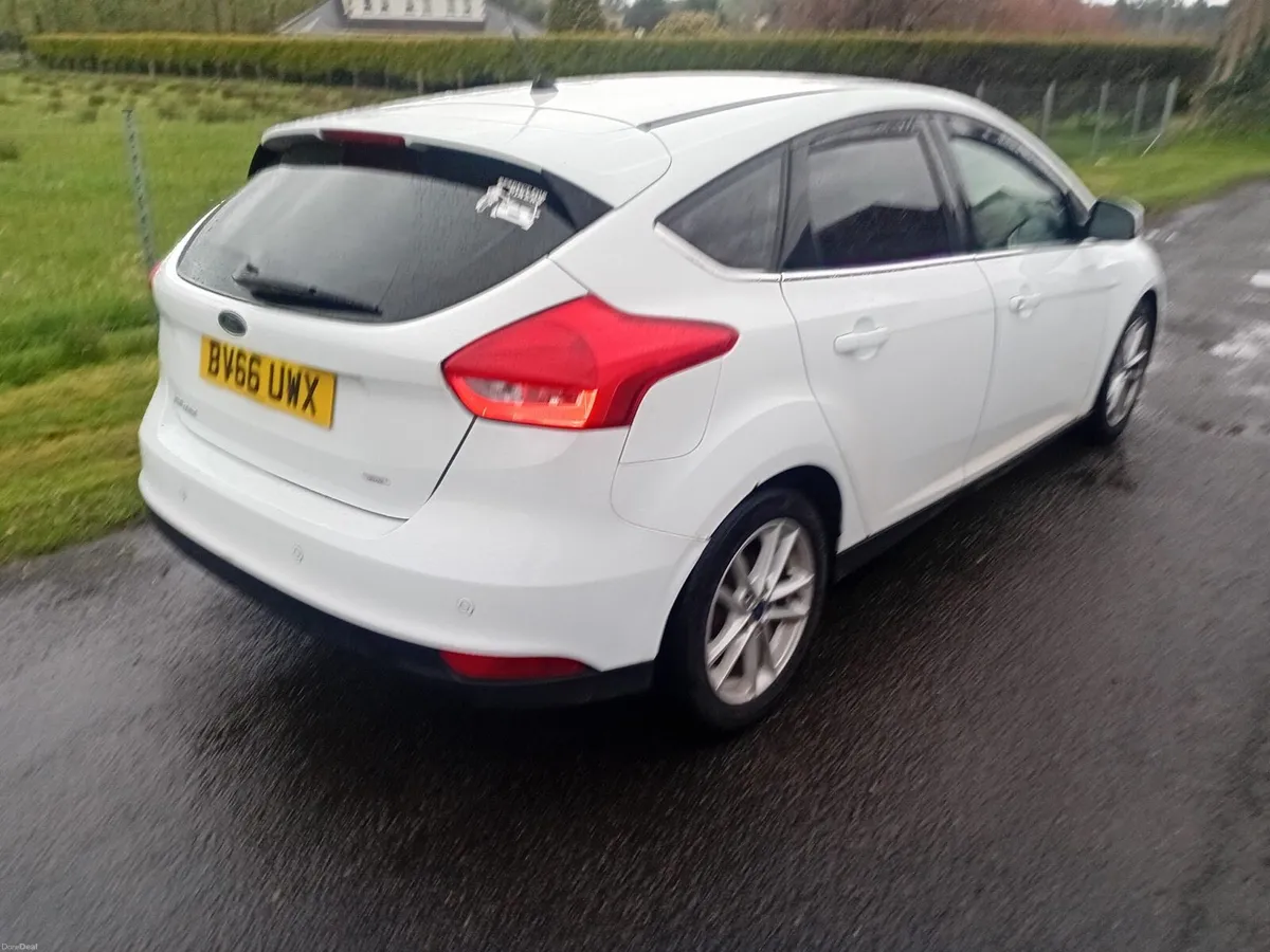 2016 Ford Focus Zetec 1.5 tdci - Image 3
