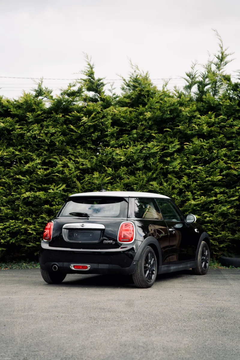 MINI Cooper D 1.5 2019 - Image 3