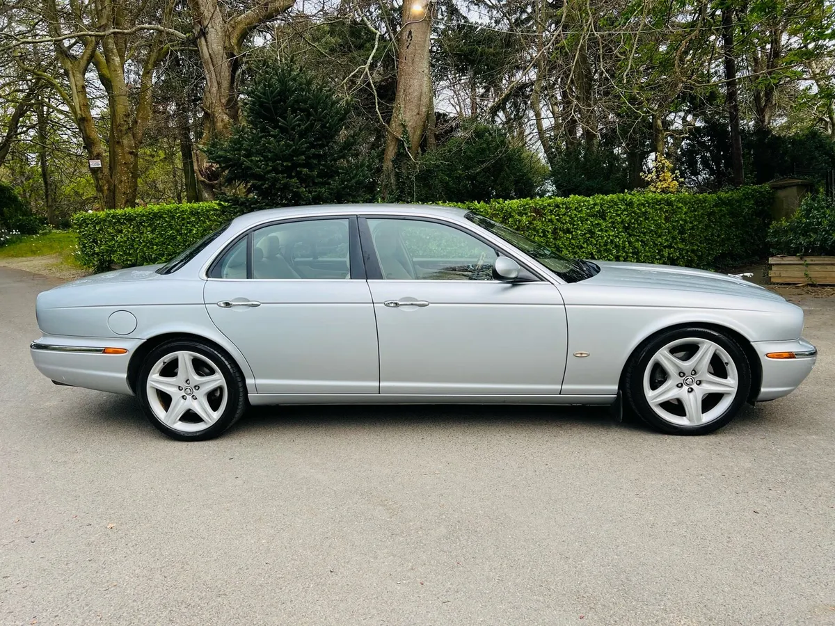 2008 Jaguar XJ6 2.7 Executive - Image 2