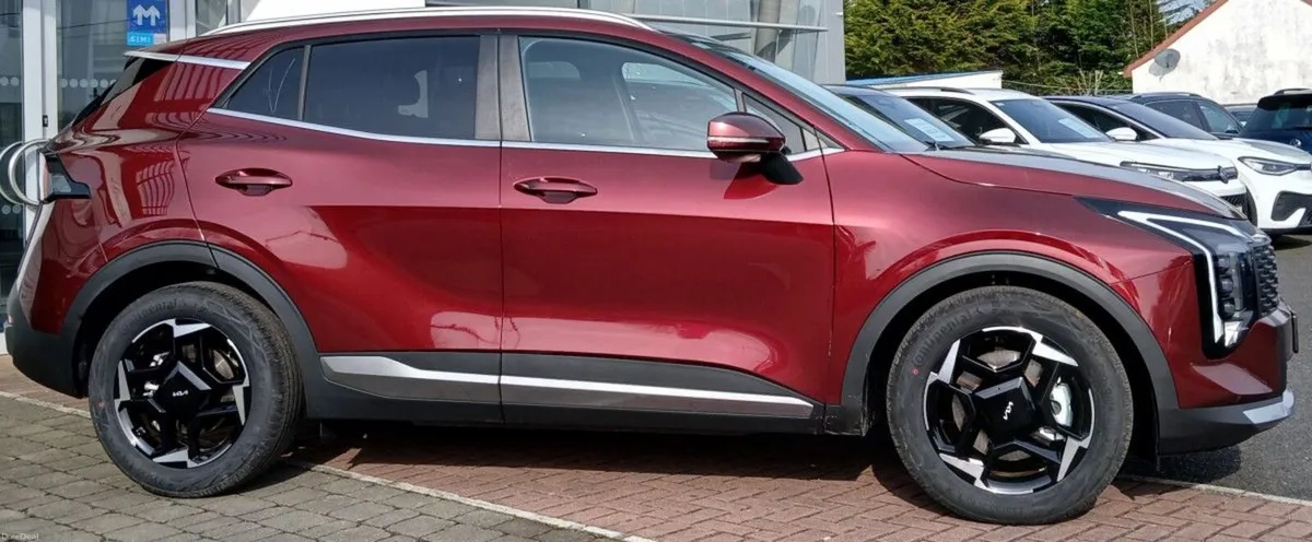 Kia Sportage K2 **HEATED STEERING WHEEL& SEATS, RE - Image 2