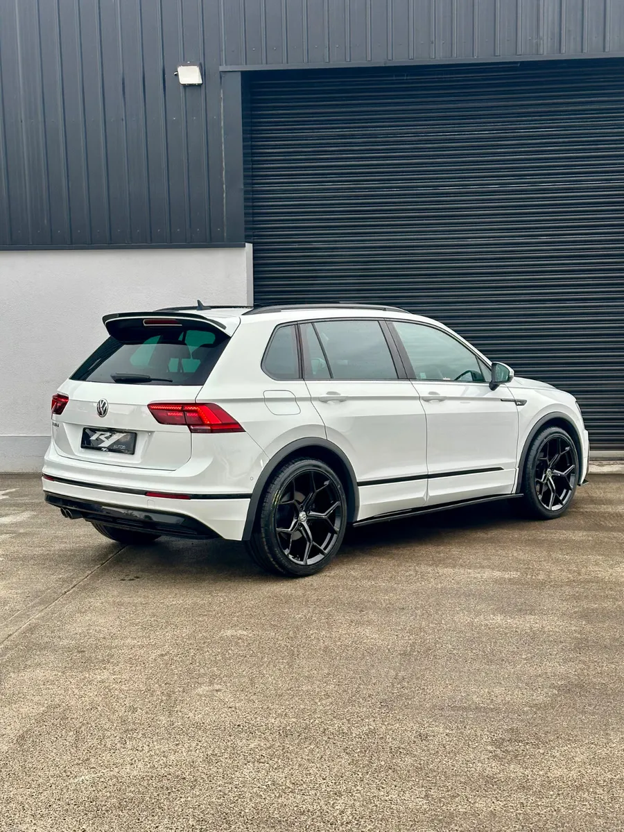2020 VOLKSWAGEN TIGUAN RLINE BLACK EDITION TOP SPE - Image 3