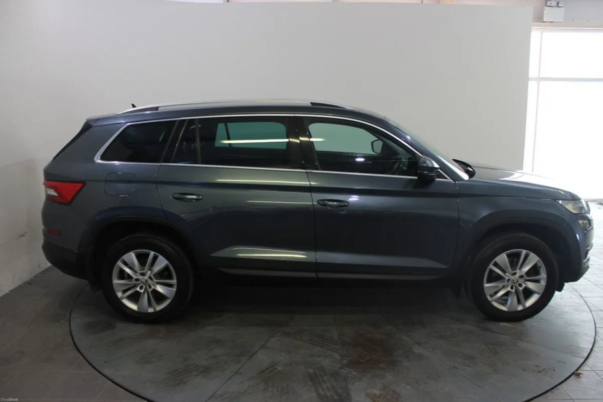 Skoda Kodiaq 2.0 TDI 150HP DSG Ambition 7 Seat - T - Image 2