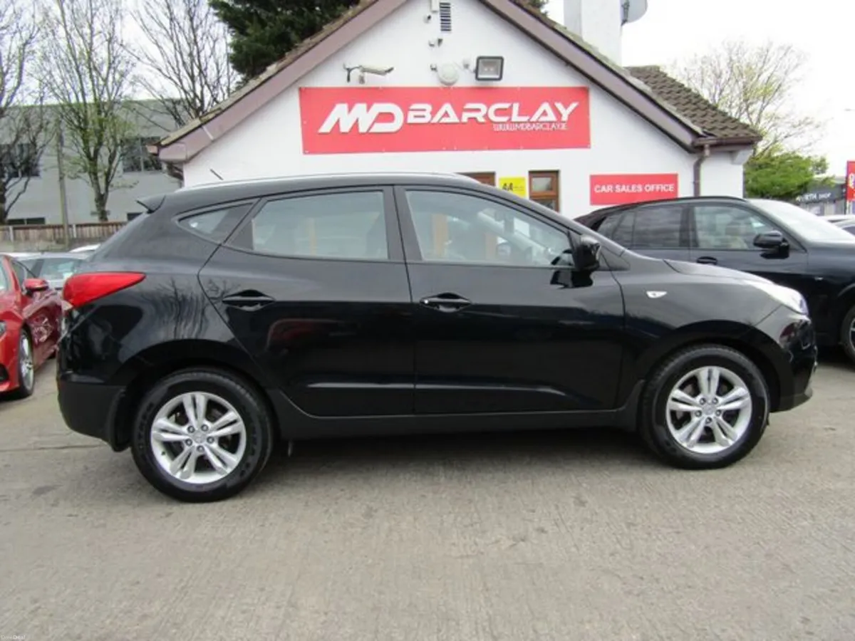 Hyundai ix35 2.0 4WD Auto 5DR - Image 2