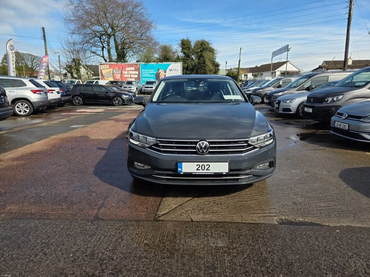 Volkswagen Passat SE NAV TDI - Image 3