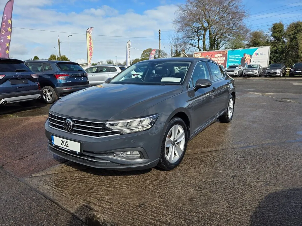 Volkswagen Passat SE NAV TDI - Image 4