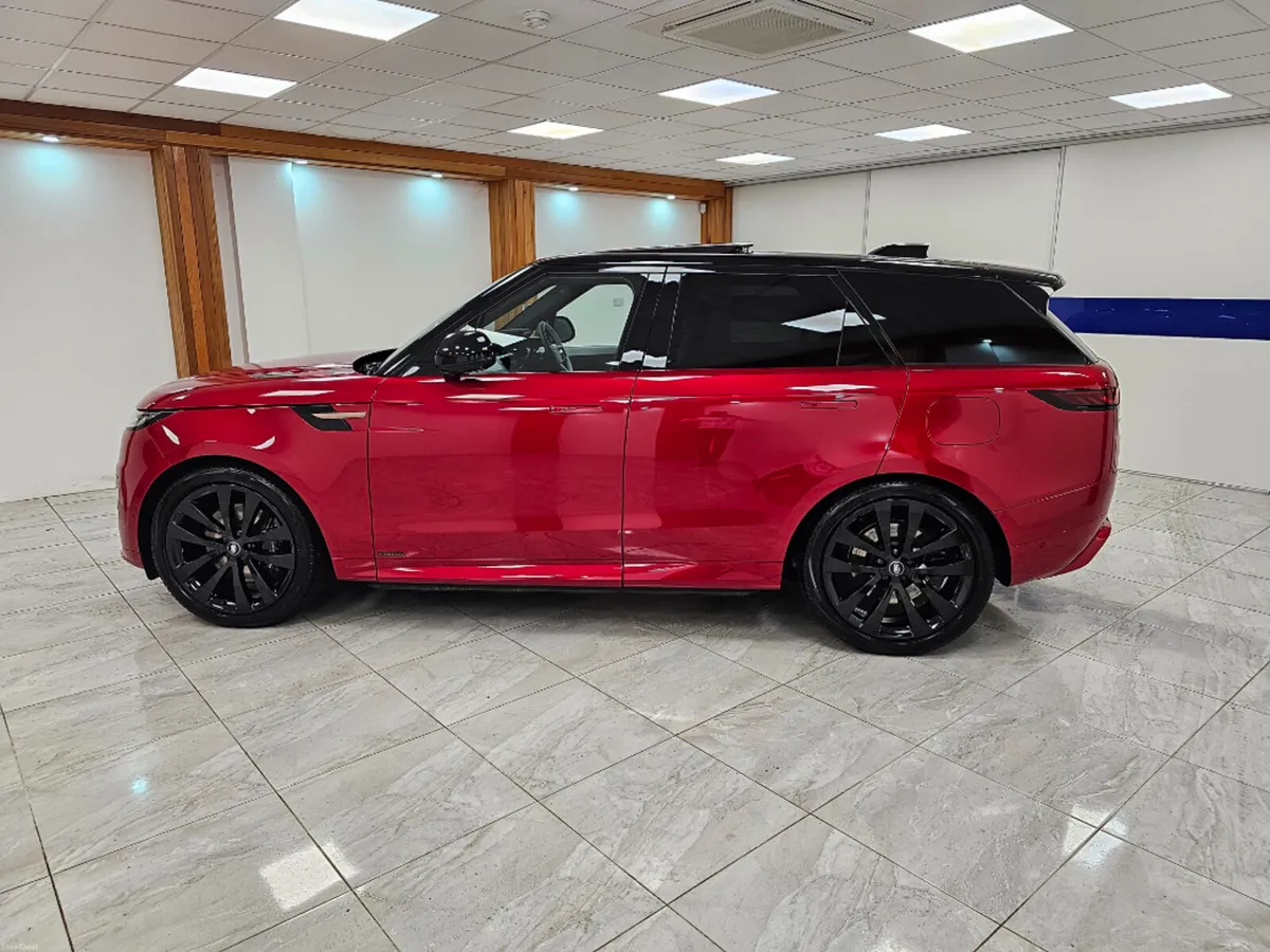 Land Rover Range Rover Sport STUNNING COLOUR COMBO - Image 4
