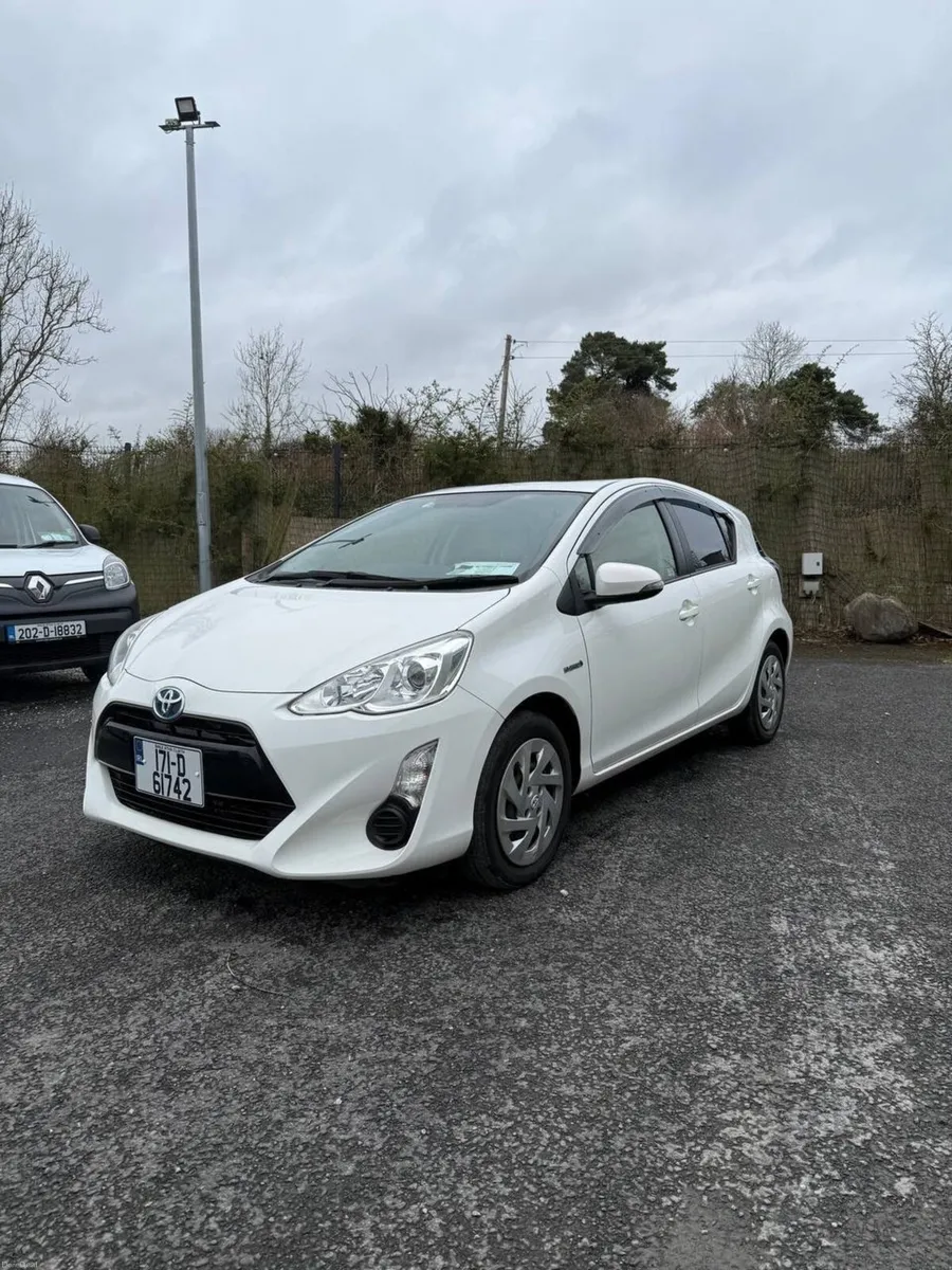 2017 Toyota Aqua Hybrid🔥 NCT util 2027 - Image 2