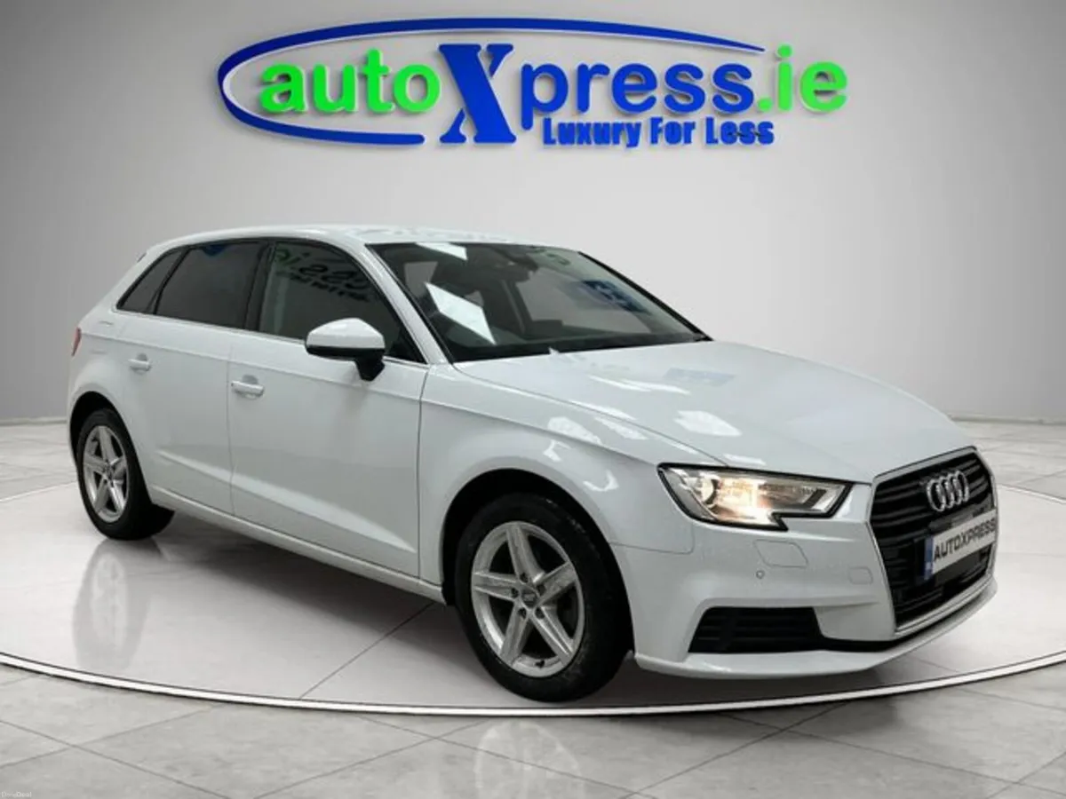 Audi A3 30TFSI SPORTSBACK Automatic, Reversing cam - Image 1