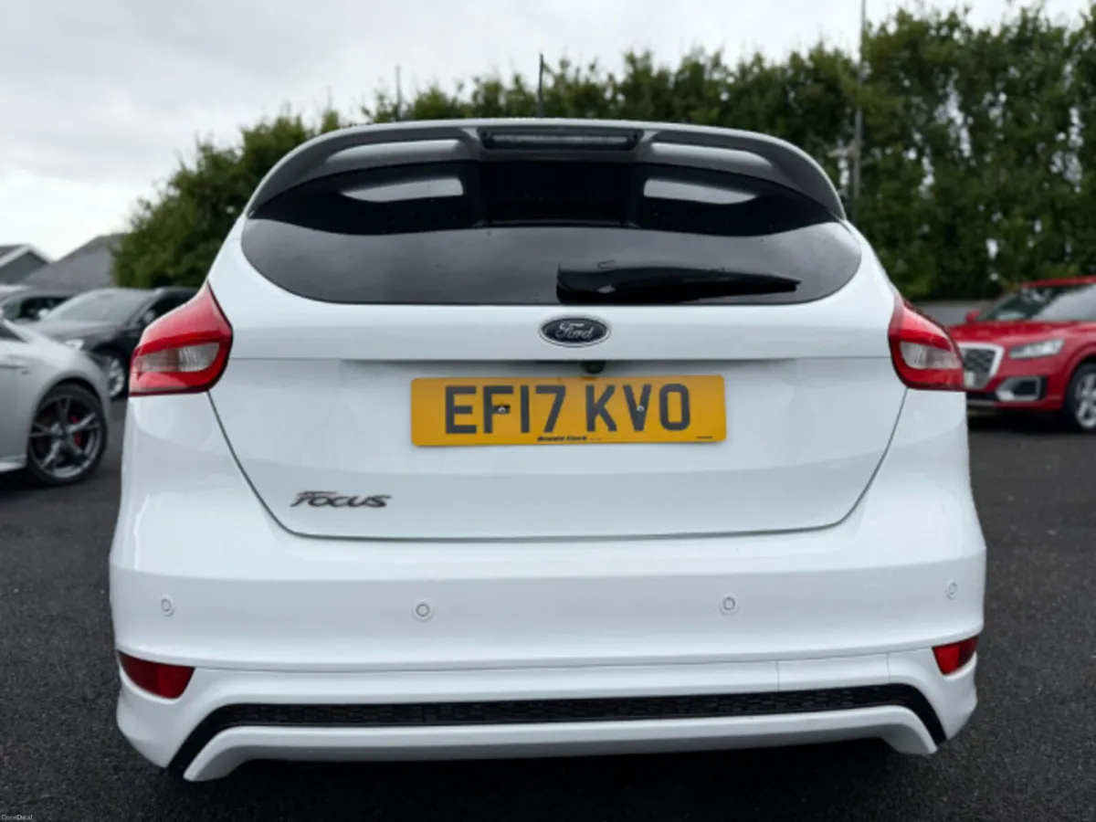 Ford Focus ST-LINE TDCI - Image 4