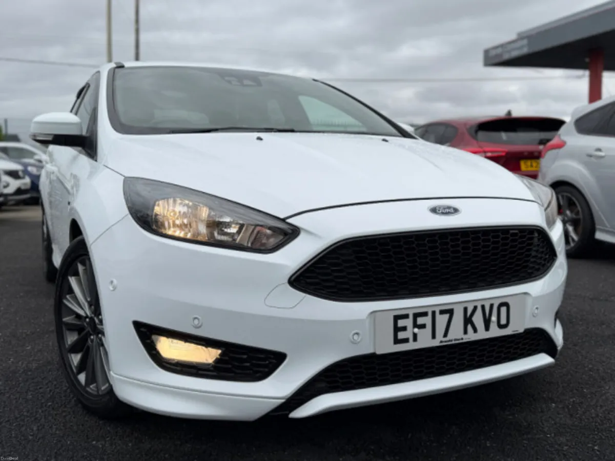 Ford Focus ST-LINE TDCI - Image 2
