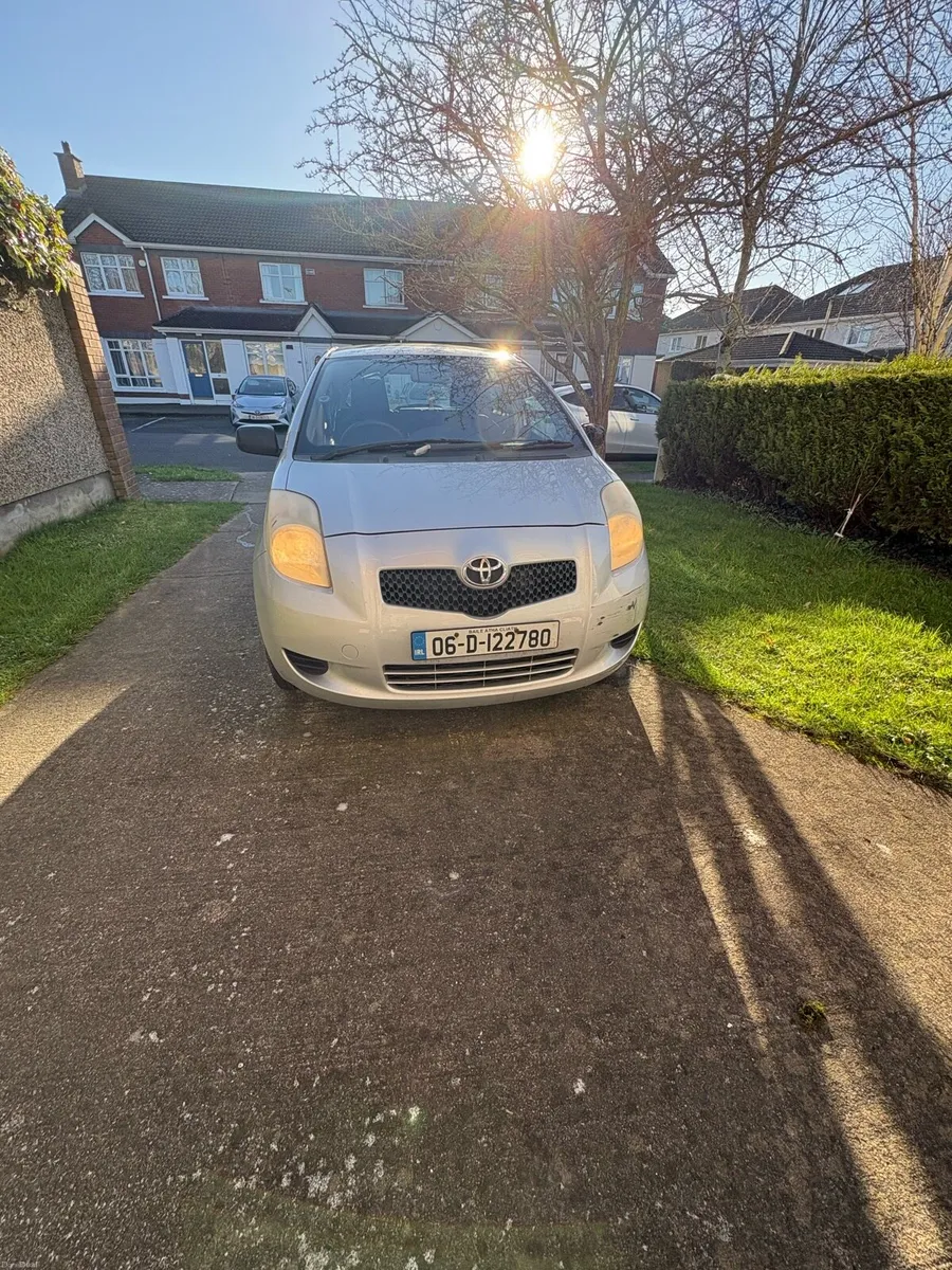 Toyota yaris 2006 - Image 2