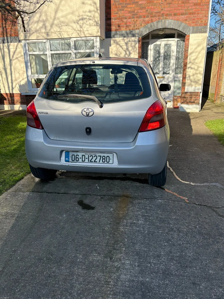 Toyota yaris 2006 - Image 3