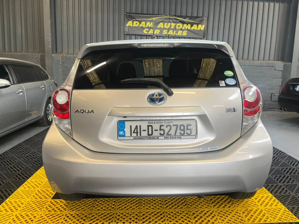 Toyota Aqua 2014 auto - Image 4