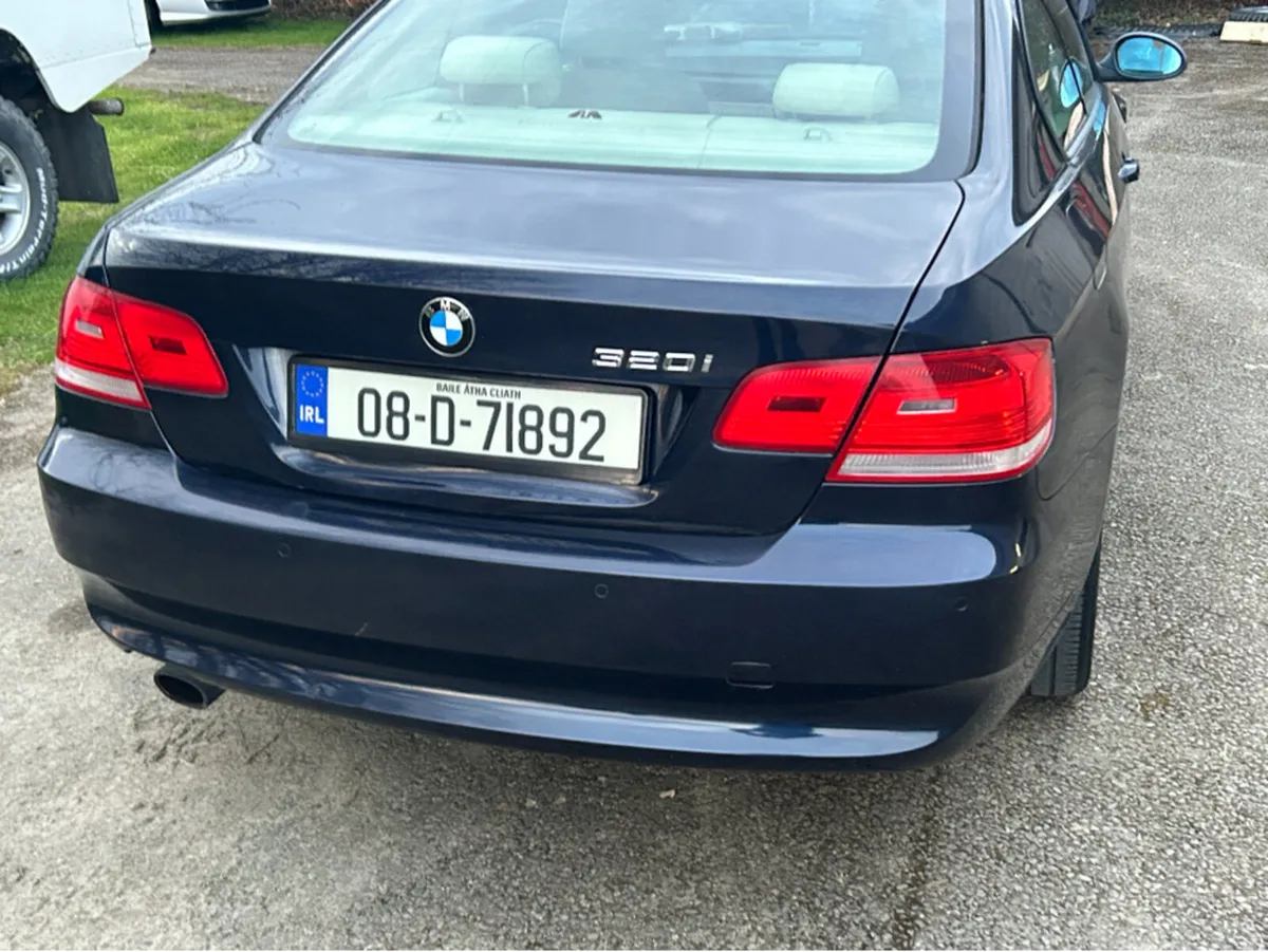 BMW 3-Series ONLY 67000KLMS////1 PRIVATE OWNER IRI - Image 4