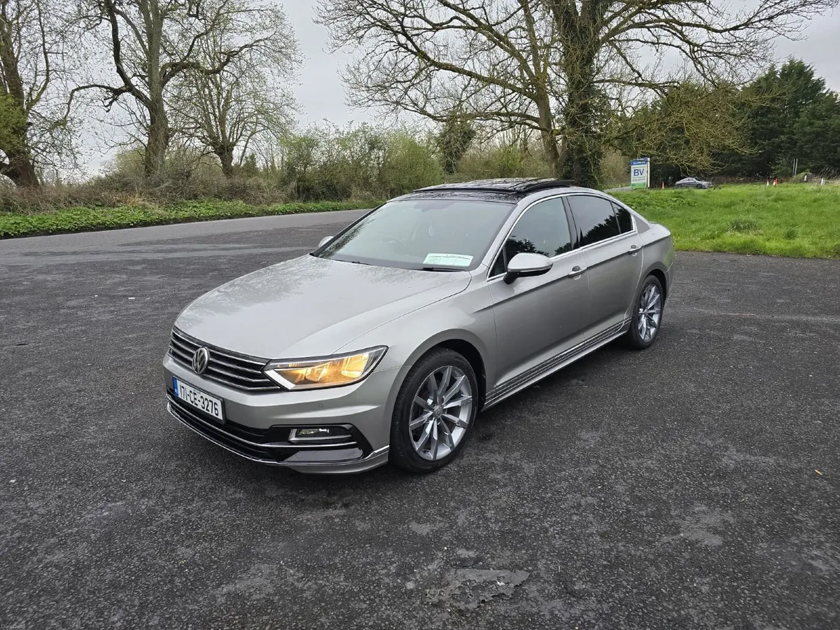 Volkswagen Passat 2017 - Image 2