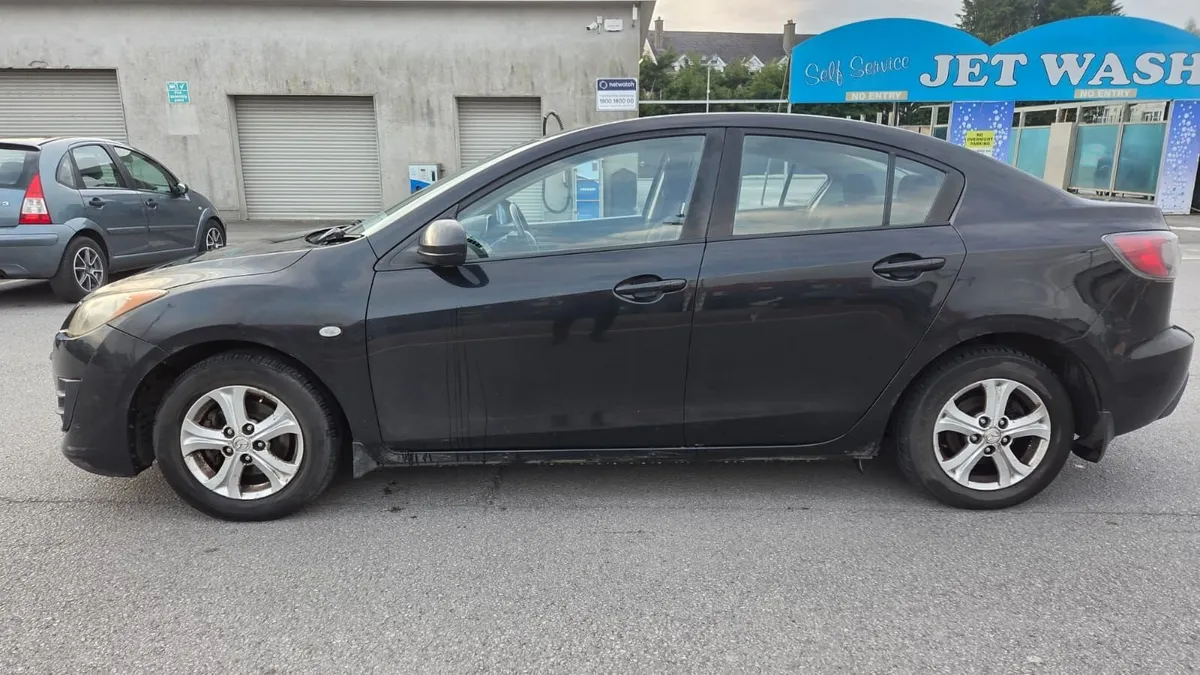 Mazda Mazda3 2010 - Image 3