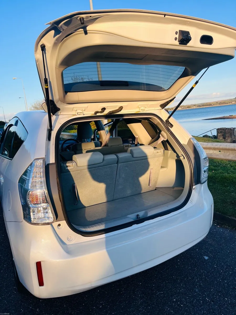 2013 TOYOTA PRIUS~ HYBRID AUTOMATIC - Image 3