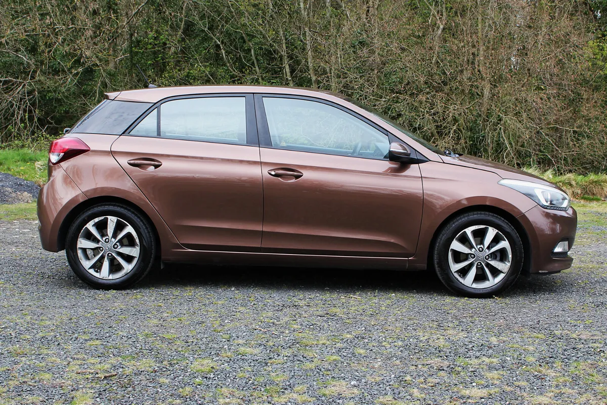 Hyundai i20 Deluxe/Manual/NCT+TAX/Immaculate - Image 3