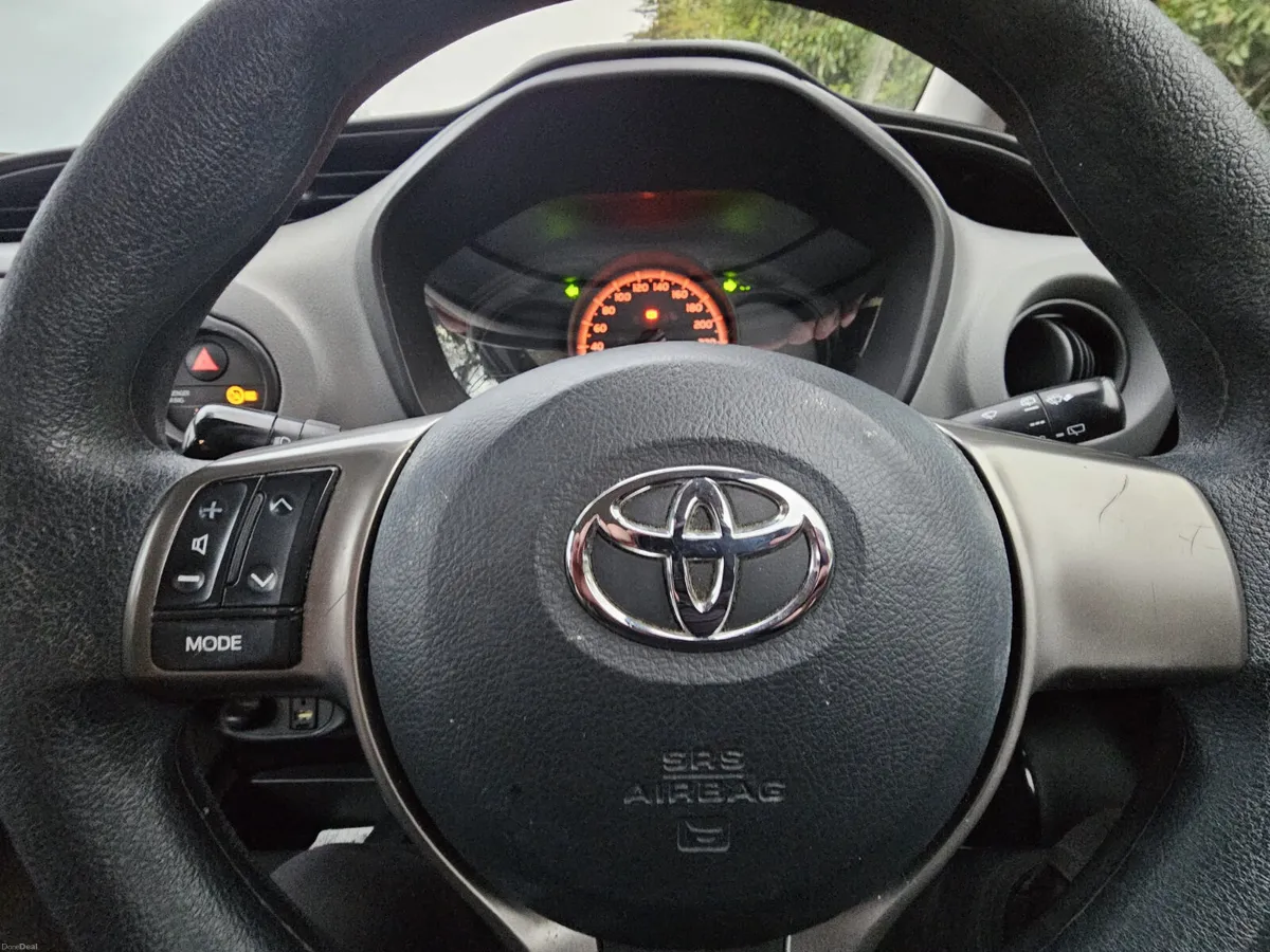 Toyota Yaris 2015 petrol nct&tax €8900 - Image 3