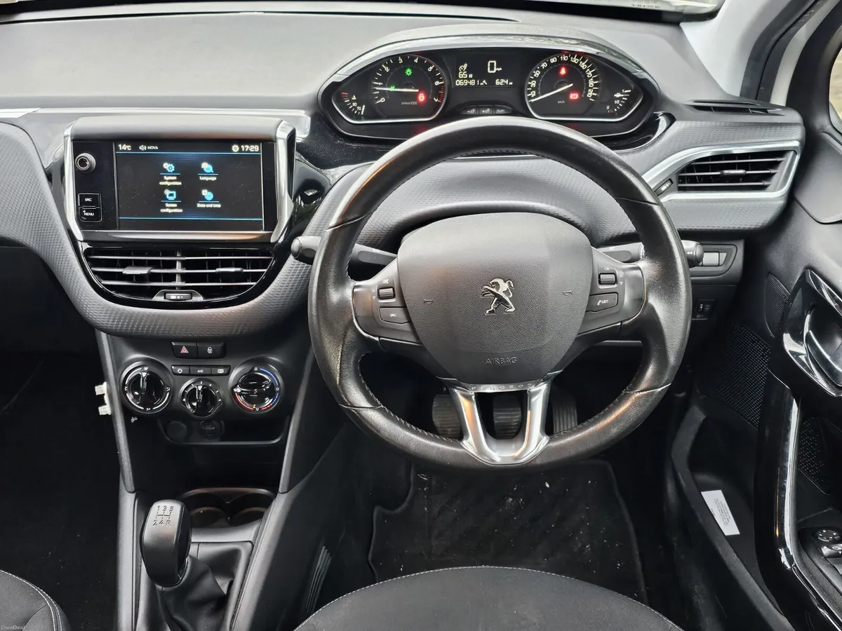 Peugeot 208 2018 petrol long nct&tax €8900 - Image 4