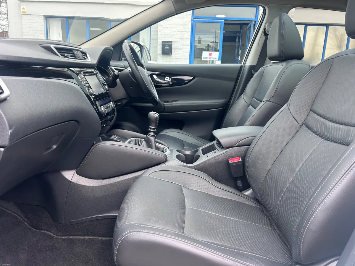 2017 NISSAN QASHQAI 1.5DCDI SV PREMIUM LOW KMS - Image 4