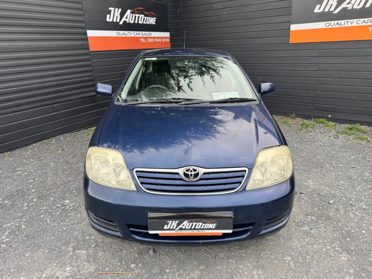 Toyota Corolla 1.4 TERRA 4DR MC - Image 2