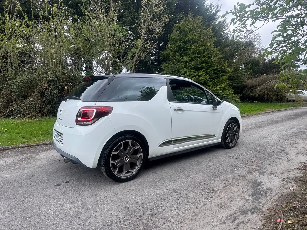15 Citroen DS 3 1.2 AUTOMATIC  .. LOW KMS - Image 2