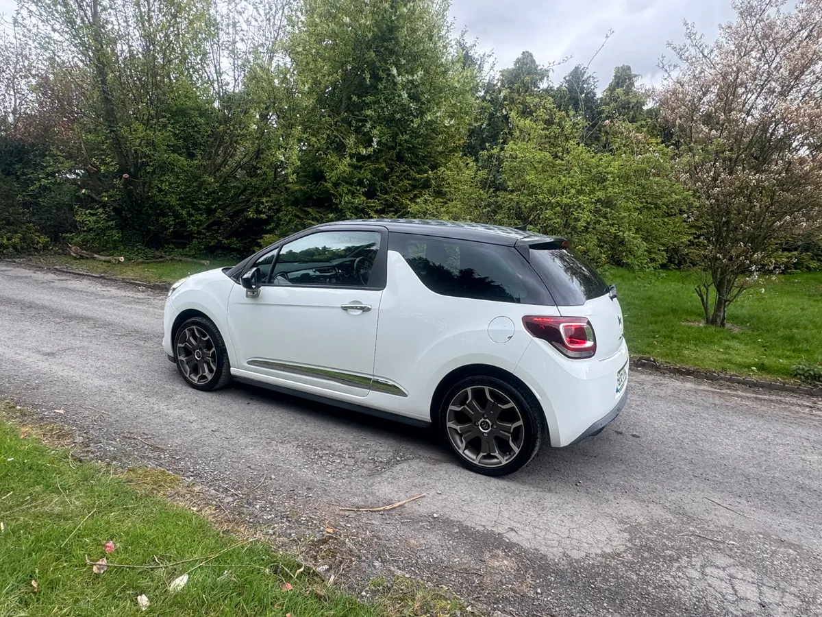15 Citroen DS 3 1.2 AUTOMATIC  .. LOW KMS - Image 3