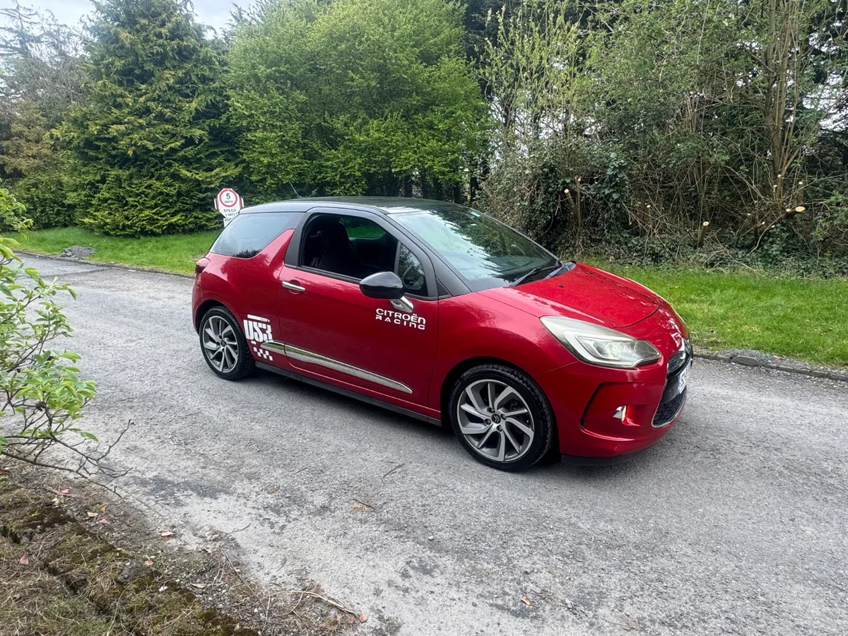 15 Citroen DS 3 1.2 automatic.. LOW KMS - Image 1