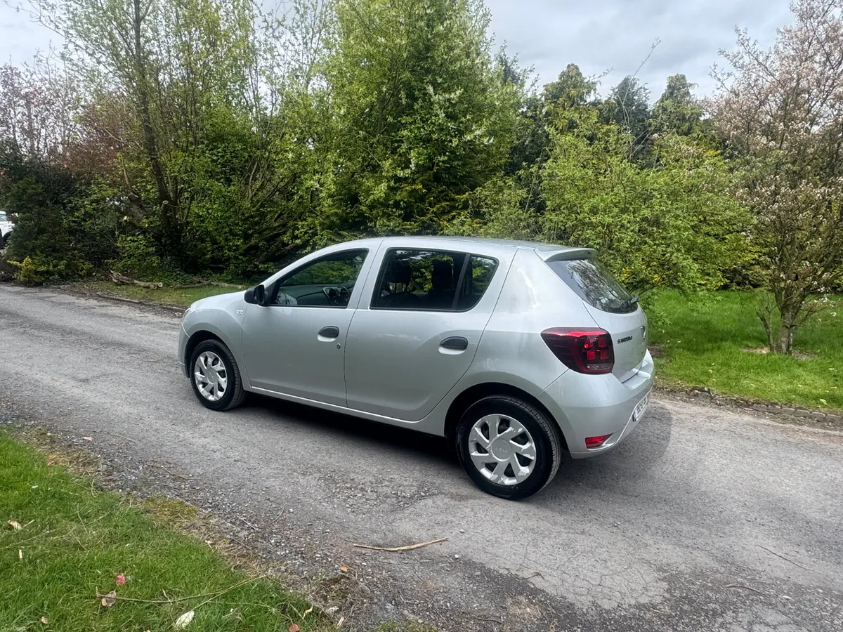 18 Dacia Sandero 1.0 .. LOW MILEAGE - Image 3
