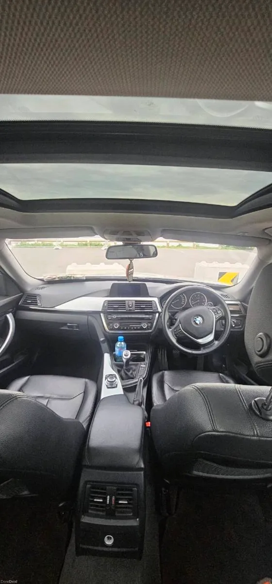 Bmw 318d series Gt 2013 - Image 4