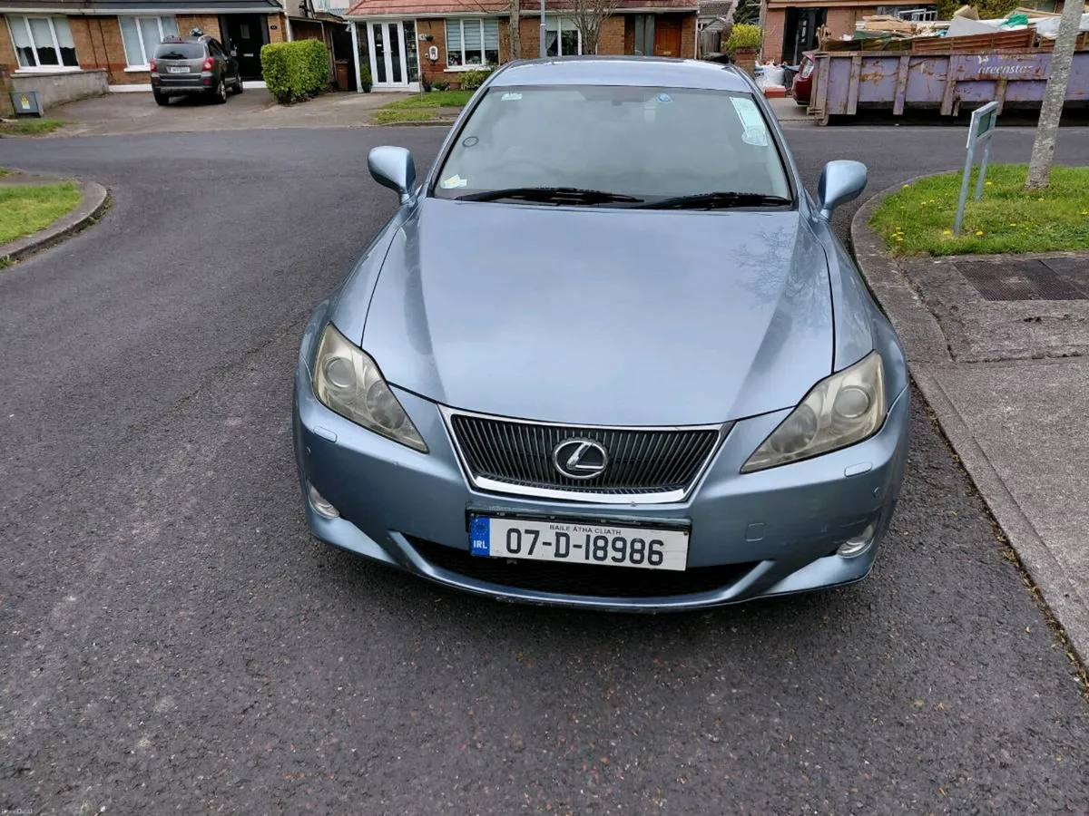 Lexus is250 - Image 2