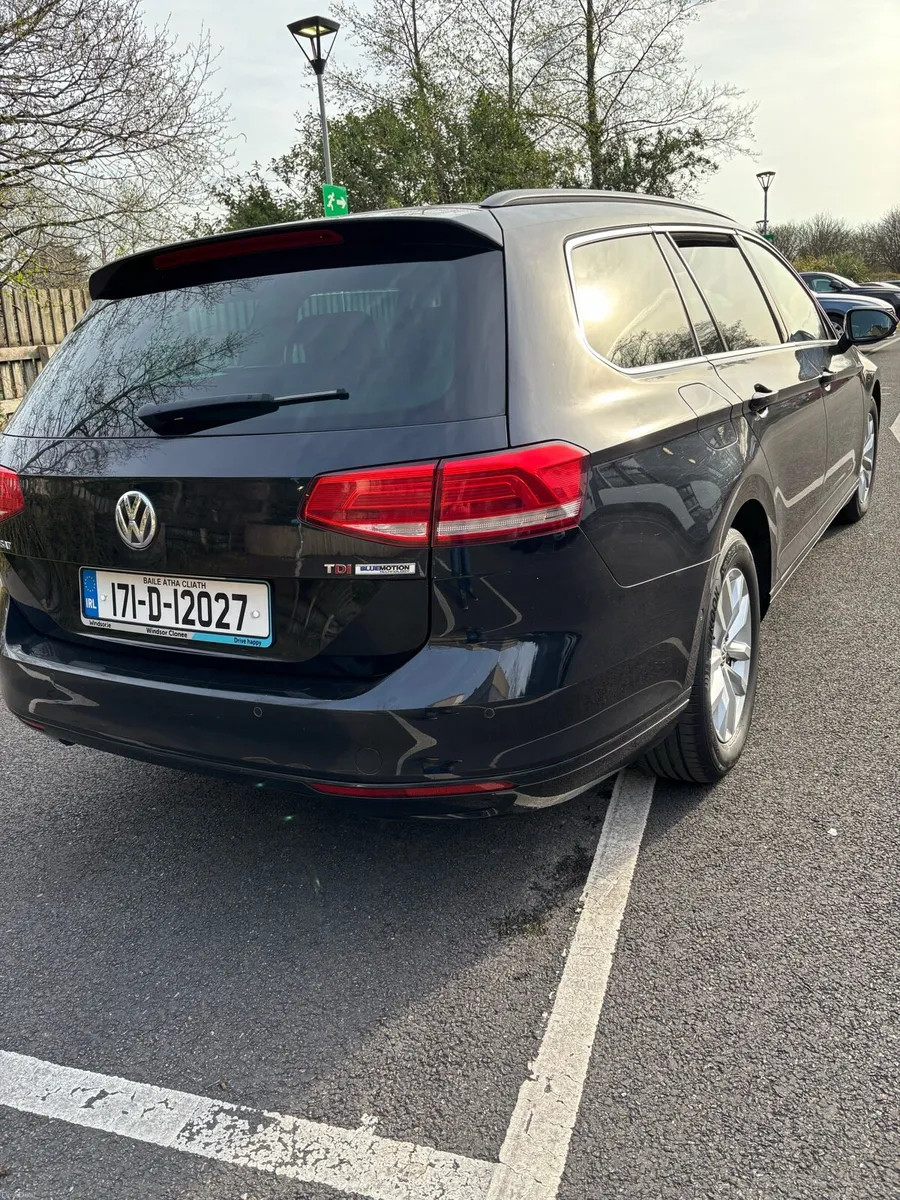 Volkswagen Passat 2017 - Image 4